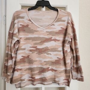 American Eagle Women's Pink Camo Thermal Waffle Knit Long Sleeve Top Small